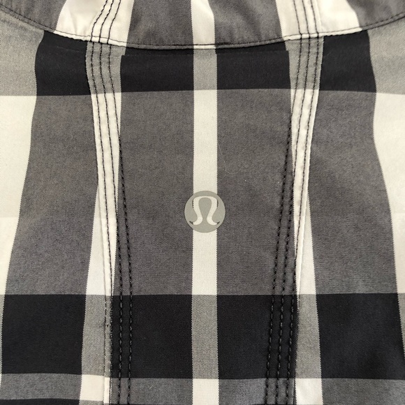 Vintage lululemon seak the peak jacket - Picture 6 of 8